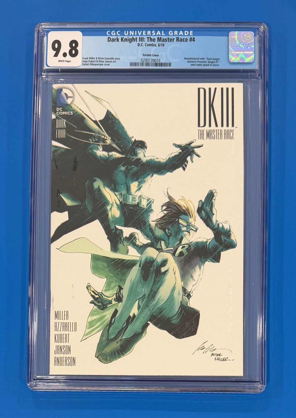 Dark Knight DK III The Master Race #4 Rafael Albuquerque Variant CGC 9.8 DC 1:10